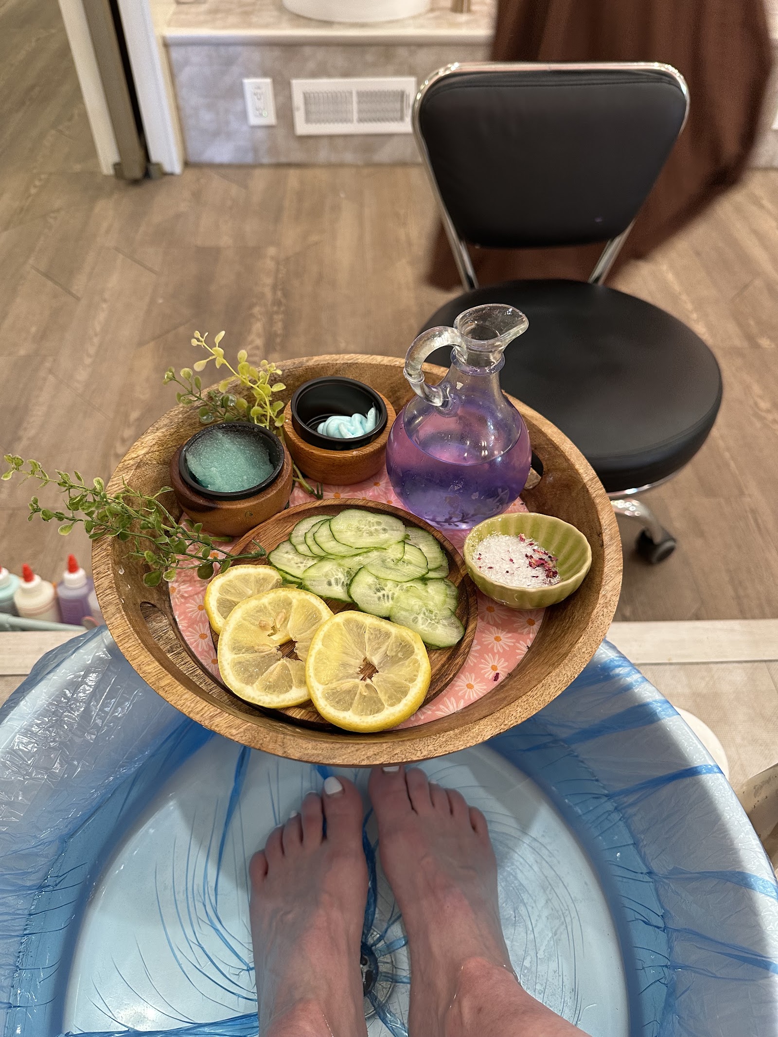 Purluxe Beauty Bar DTC nail photo 3
